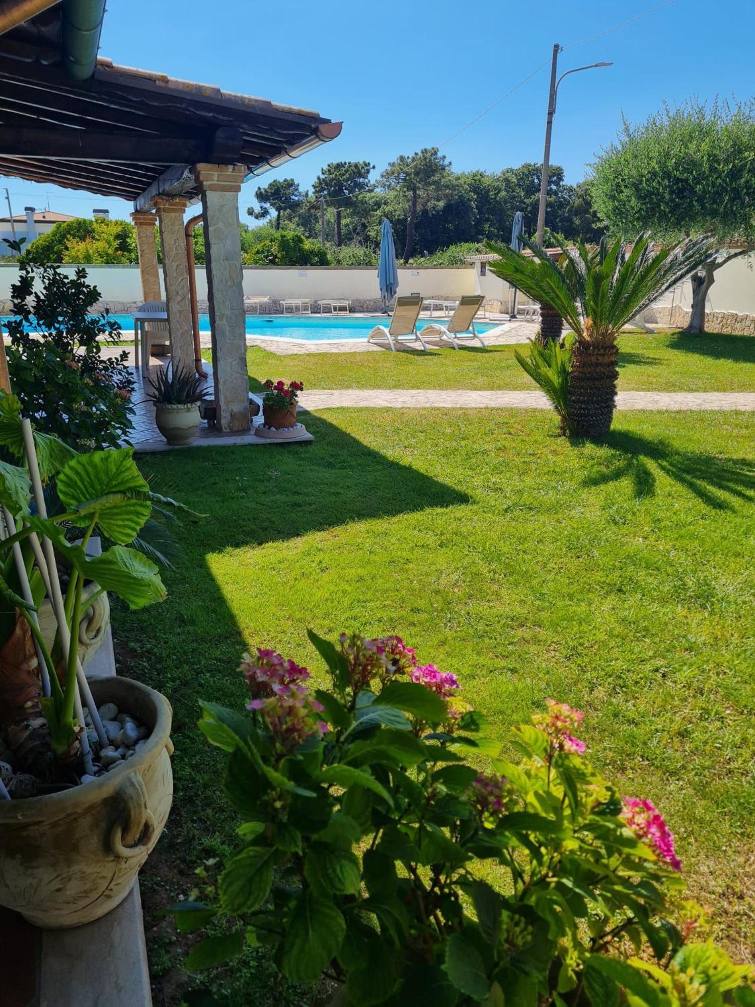 Luxury B&B Resort Anzio Kültér fotó